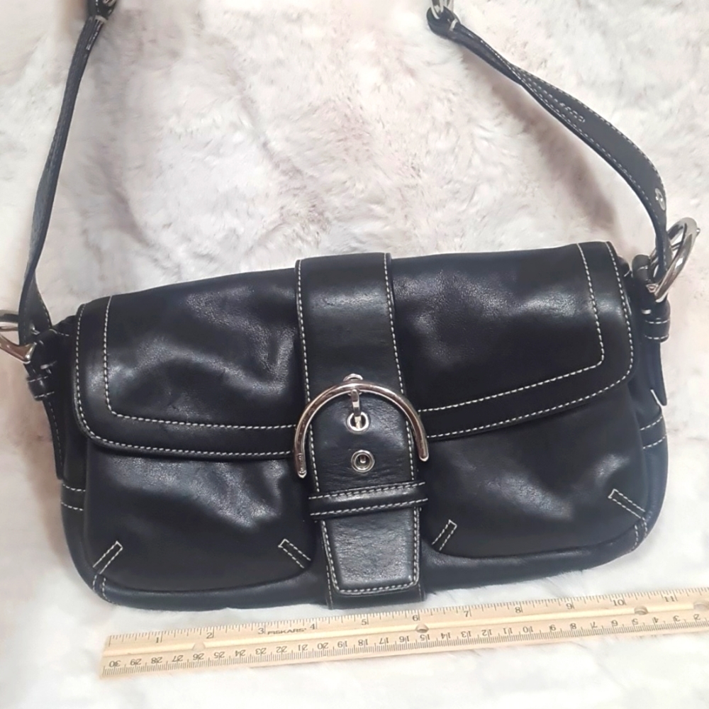 Coach black leather shoulder bag